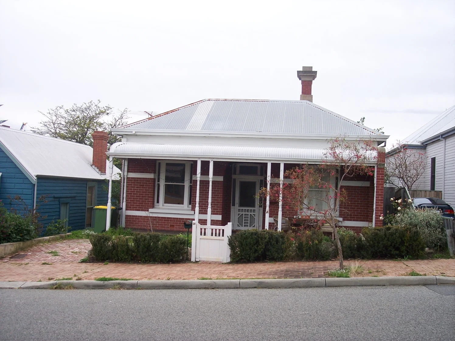 8-9-06 View E 28 King Street.jpg