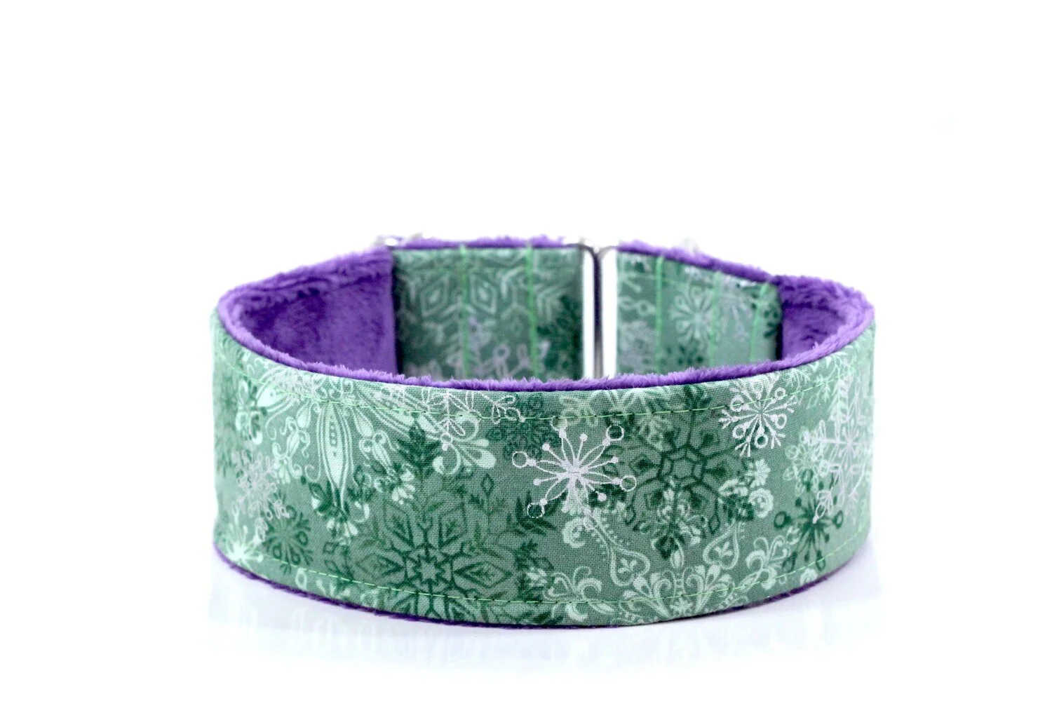 Gorgeous Green Snowflakes