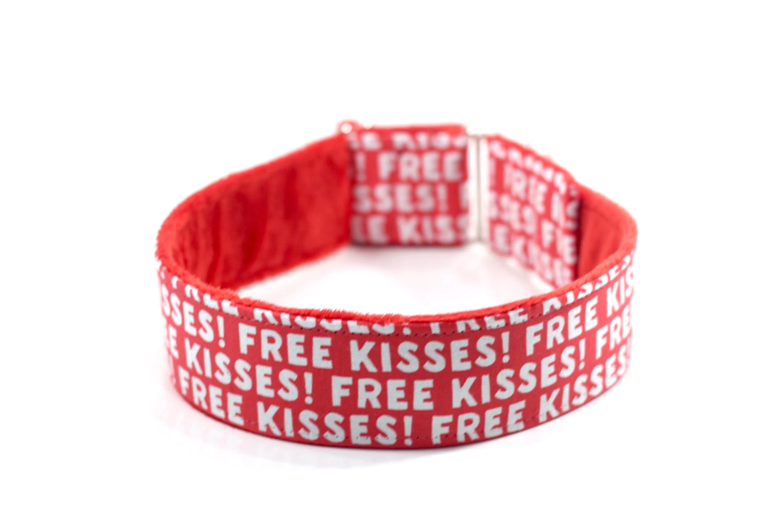 Free Kisses!