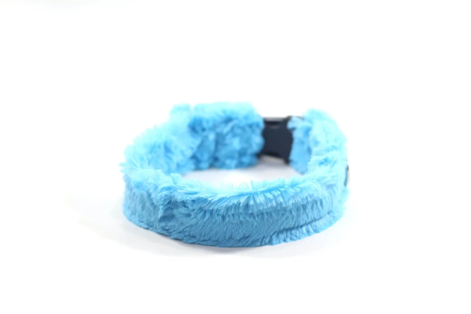 Aqua Luxe Full Faux Fur Collar