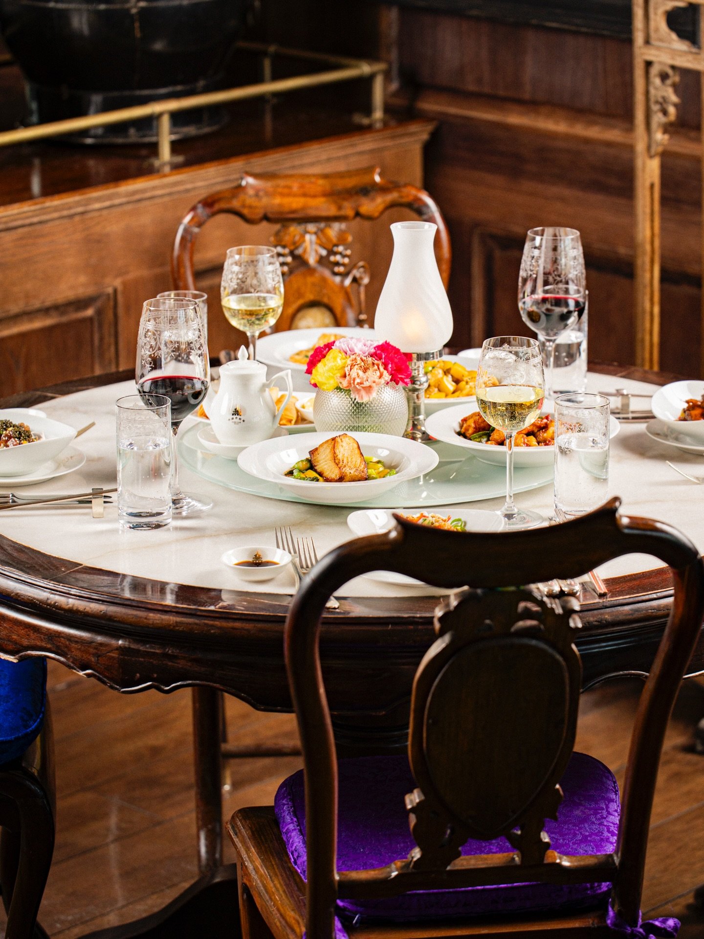 Grey winter days? Not with Chef Tams seasonal menu. Let&rsquo;s spice them up with refined Chinese flavors &ndash; from grilled cod with lemongrass curry to tuna tartare with caviar and tender beef fillet glazed in aromatic Thai chili sauce.
Members 