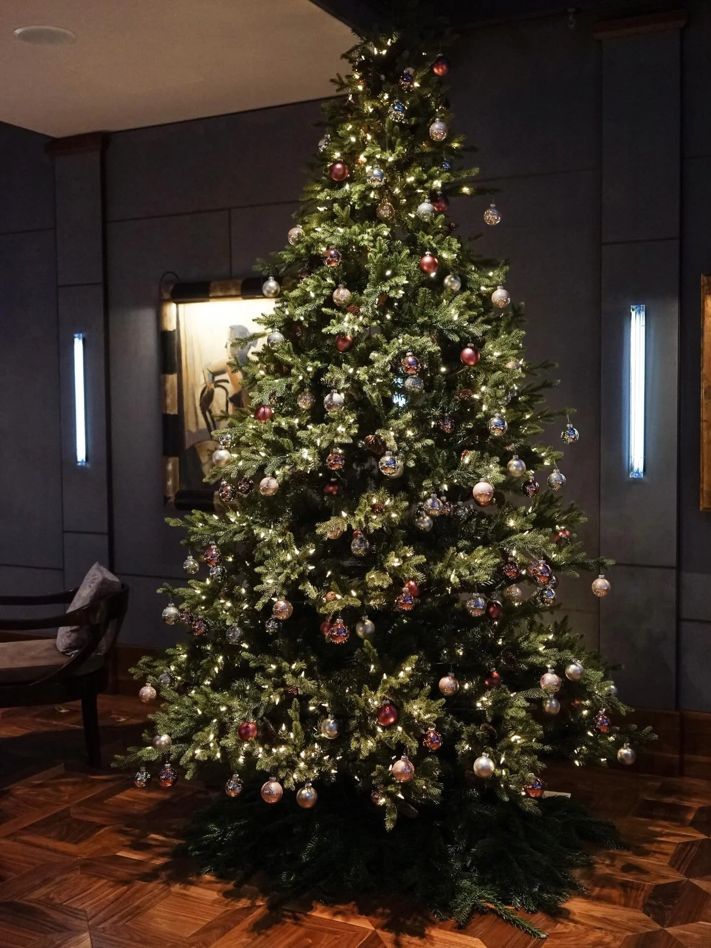 The end of the year is a moment to pause and reflect. We would like to thank all members and followers of China Club Berlin for being part of our world.

We wish you refined moments and joyful celebrations. Happy Holidays! 
#chinaclubberlin