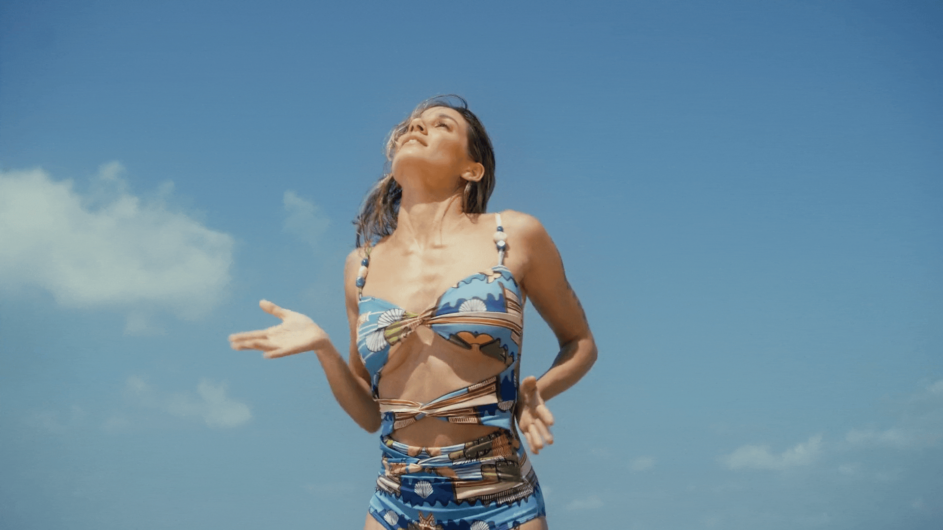 rush_praia_-_coleção_imaginário (1080p).gif
