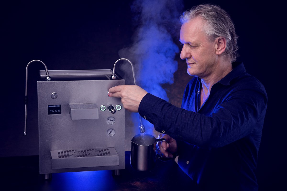 zakelijk-portret-eigenaar-hans-koot-serious-coffee-ontwikkelaar-