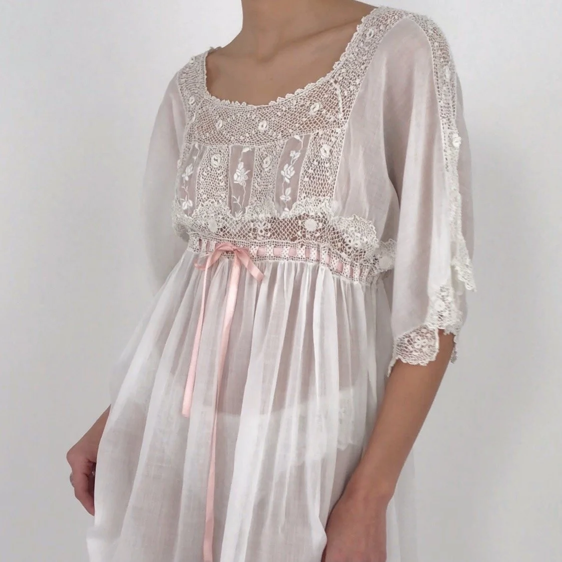 Vintage 1920's Cotton Voile Embroidery & Crochet Lawn Lounge Dress