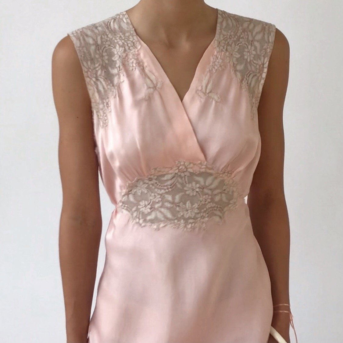 Vintage 1930's Pink Silk Lace Lounge Dress