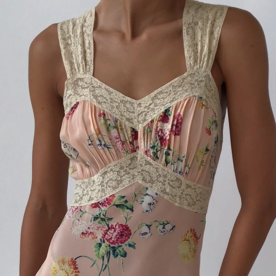 Vintage 1930's Floral Lace Lounge Dress