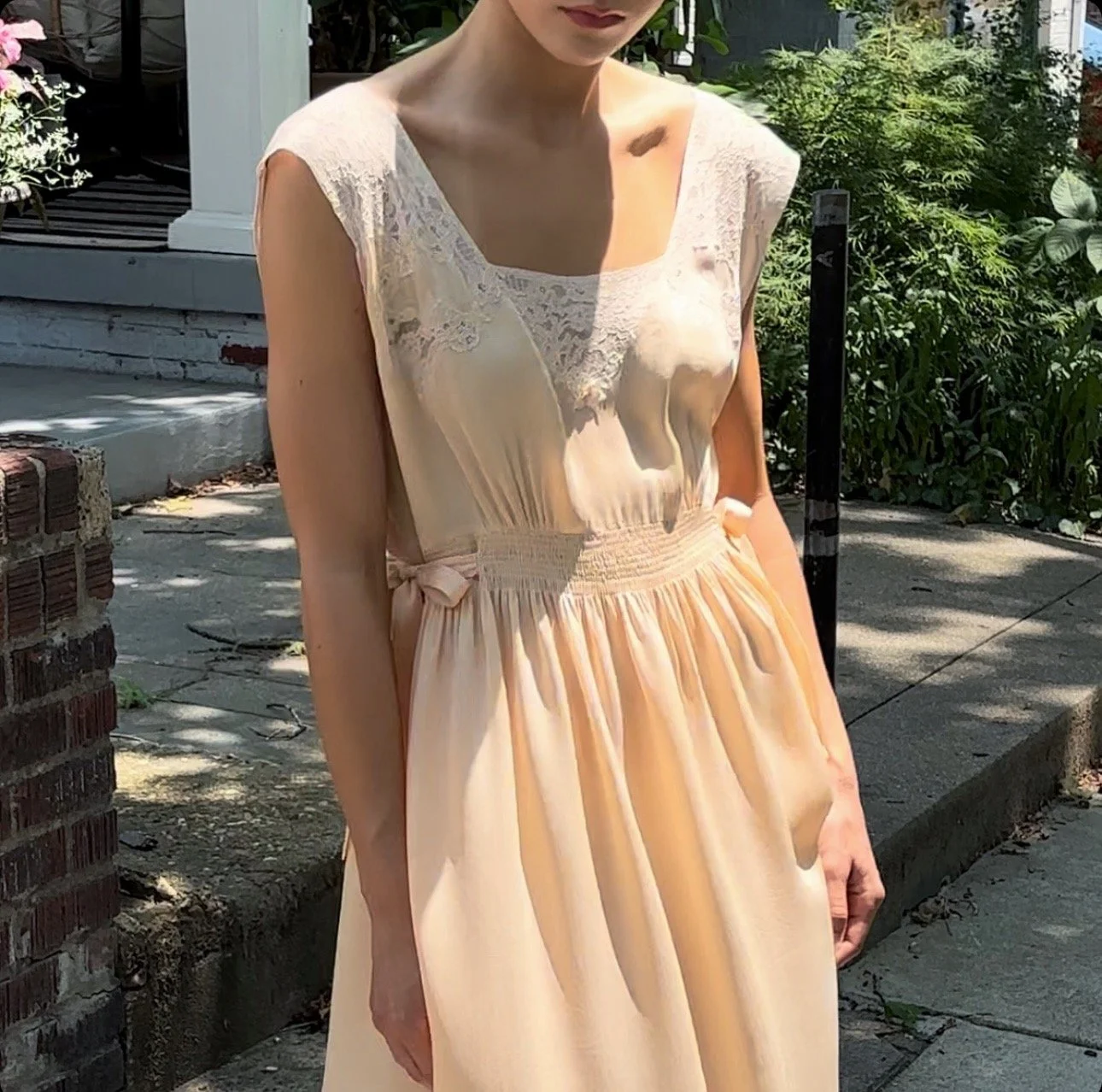 Vintage 1920's Pale Peach Silk Lace Dress