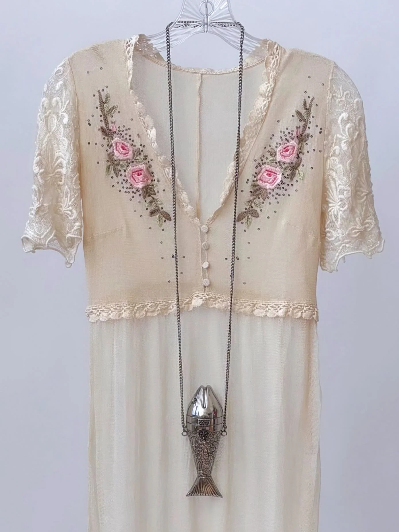 SAVE THE DATES! 🫧 We&rsquo;re So Excited to Announce&hellip; Esme&rsquo;s Will Be Joining &lsquo;THAT&rsquo;S SO VINTAGE MARKET&rsquo; in Washington, D. C.! November 8th &amp; 9th! Tickets Are Now Available @thatssovintagedc. 🫧 Stunning, BLUMARINE 