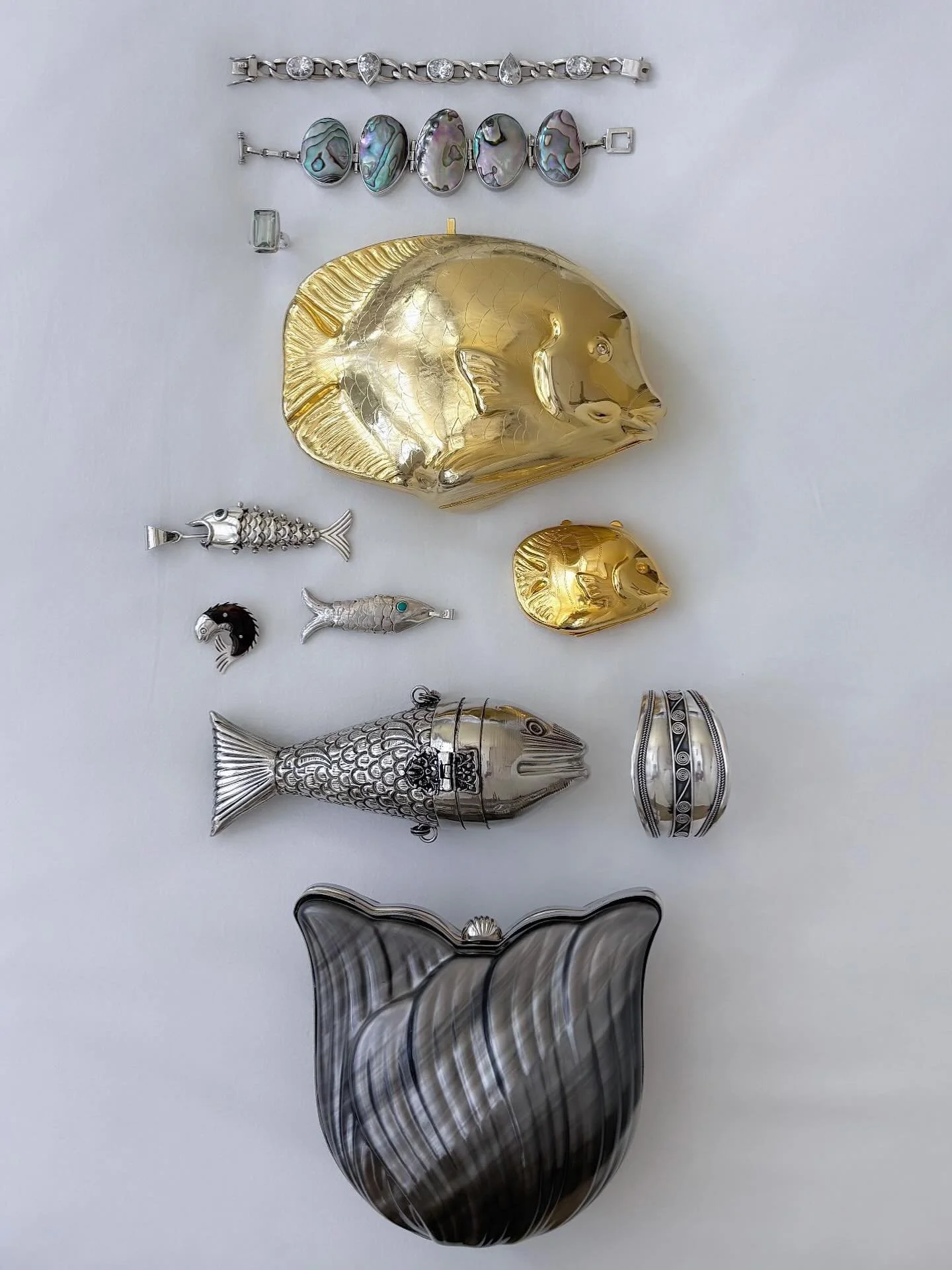 A Beautiful Collection of Jewelry and Accessories! Coming Friday, Oct. 10th - 12pm EST! 🤍🎣🫧 Remember to Join Esme&rsquo;s Mailing List Online to Receive Updates and Exclusive Offers!

#esmesdrawertoo#truevintage#romanticlook#romanticvintage#vintag