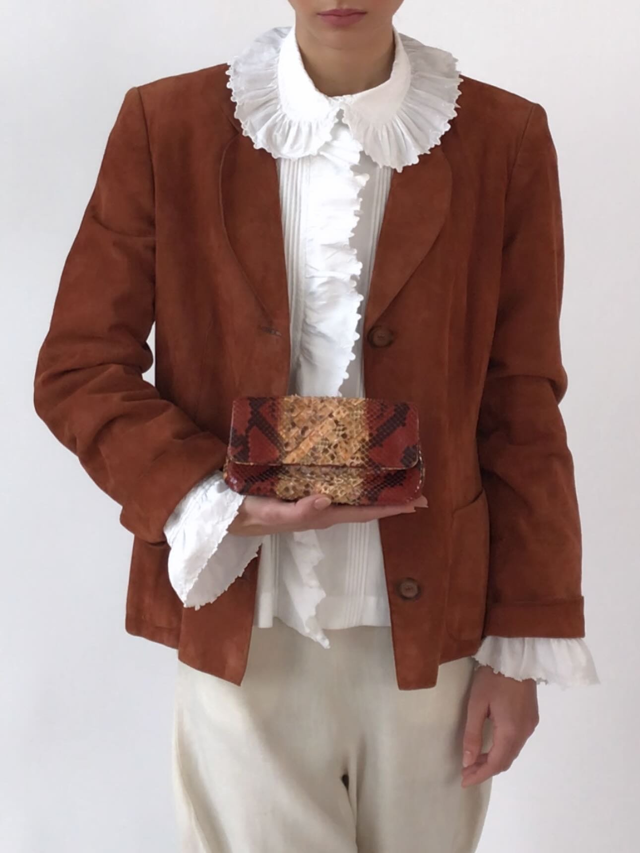 NEW ARRIVALS, Now Available Online! Remember to Visit the Menu Online to See All Available Items! 🤎 Bottega Veneta Clutch and Salvatore Ferragamo Suede Jacket, Available Now! 

#esmesdrawertoo#truevintage#romanticlook#romanticvintage#vintageoutfit#v