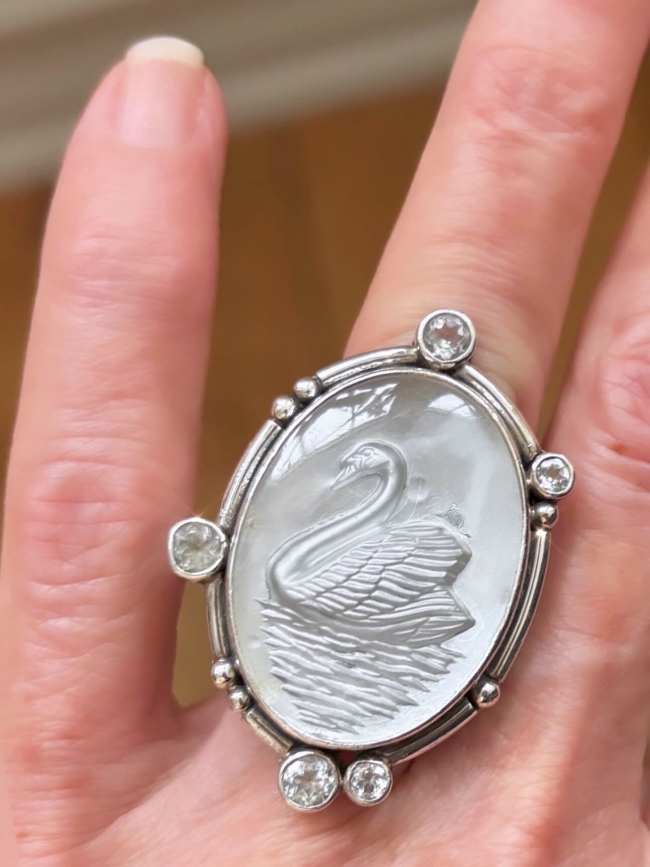 A Curated Selection of Jewelry &amp; Accessories&hellip; 🦢 Available Online! Amazing Swan Ring, Coming Next Week! 🦢

#esmesdrawertoo#truevintage#romanticlook#swan#romanticvintage#vintageoutfit#vintageootd#fashioninspo#vintagejewelry#vintageclothing