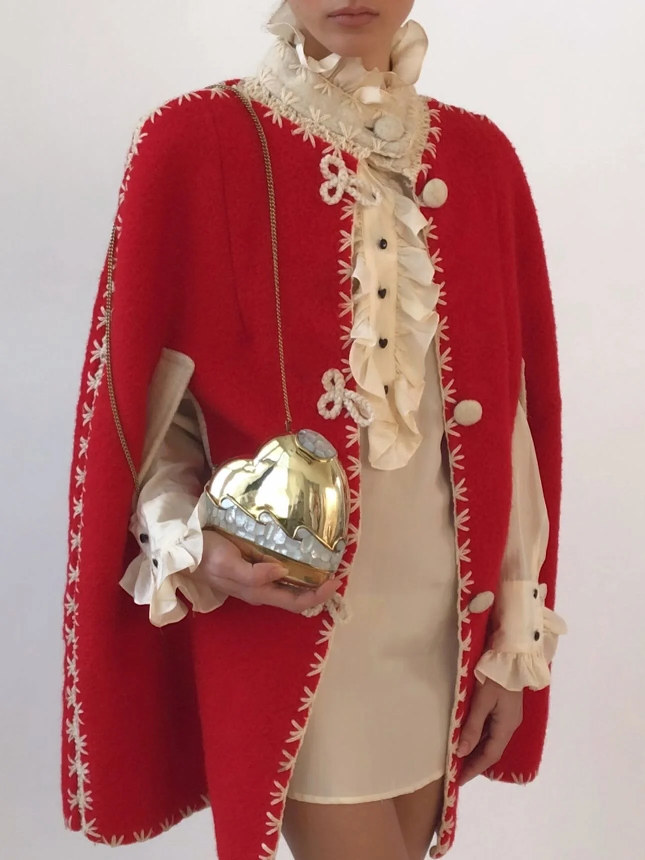 Happy Christmas Eve &hearts;️ NEW ARRIVALS - Friday, Dec. 26th, 5pm EST. 

#esmesdrawertoo#vintageforsale#vintagejewelry#vintageclothes#theworldsteeming