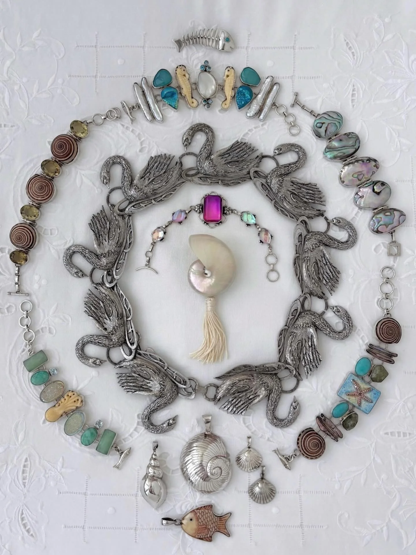 A Beautiful Curated Collection of Jewelry, Accessories &amp; More! Available Online! Remember to Click the MENU to See All Available Items!) 🦢 Beautiful SWAN BELT, Just Added Online! 🦢🦢🦢🦢🦢🦢🦢🦢🦢

#esmesdrawertoo#vintageforsale#vintagejewelry#
