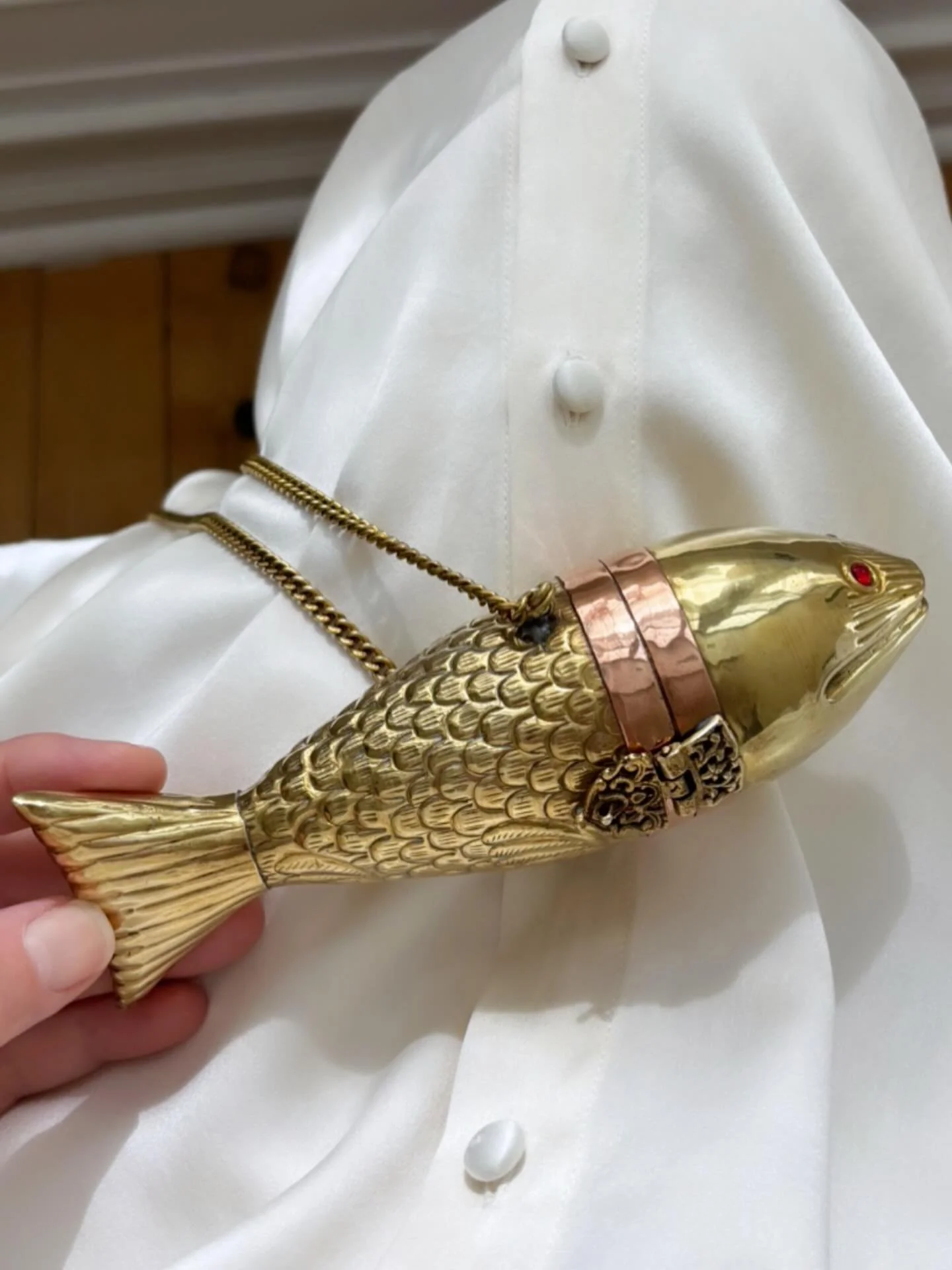 NEW ARRIVALS! Now Available Online. 🎣

#esmesdrawertoo #vintagewedding #vintageclothes #vintageforsale #theworldsteeming