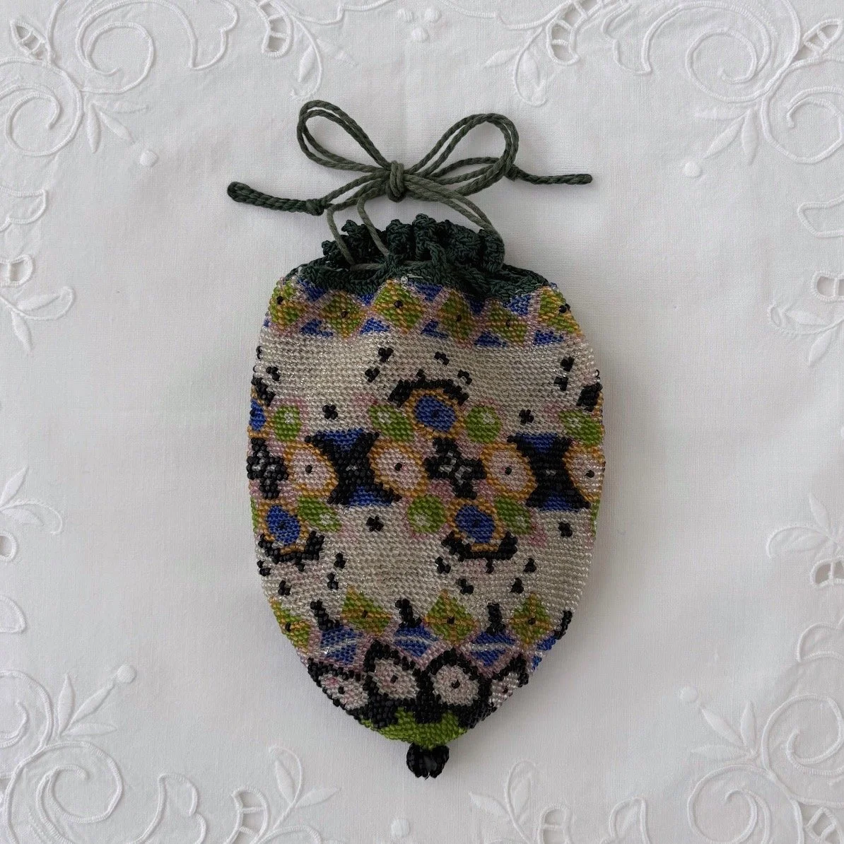 Antique Late 19th Century Floral Handmade Glass Bead Petite Purse