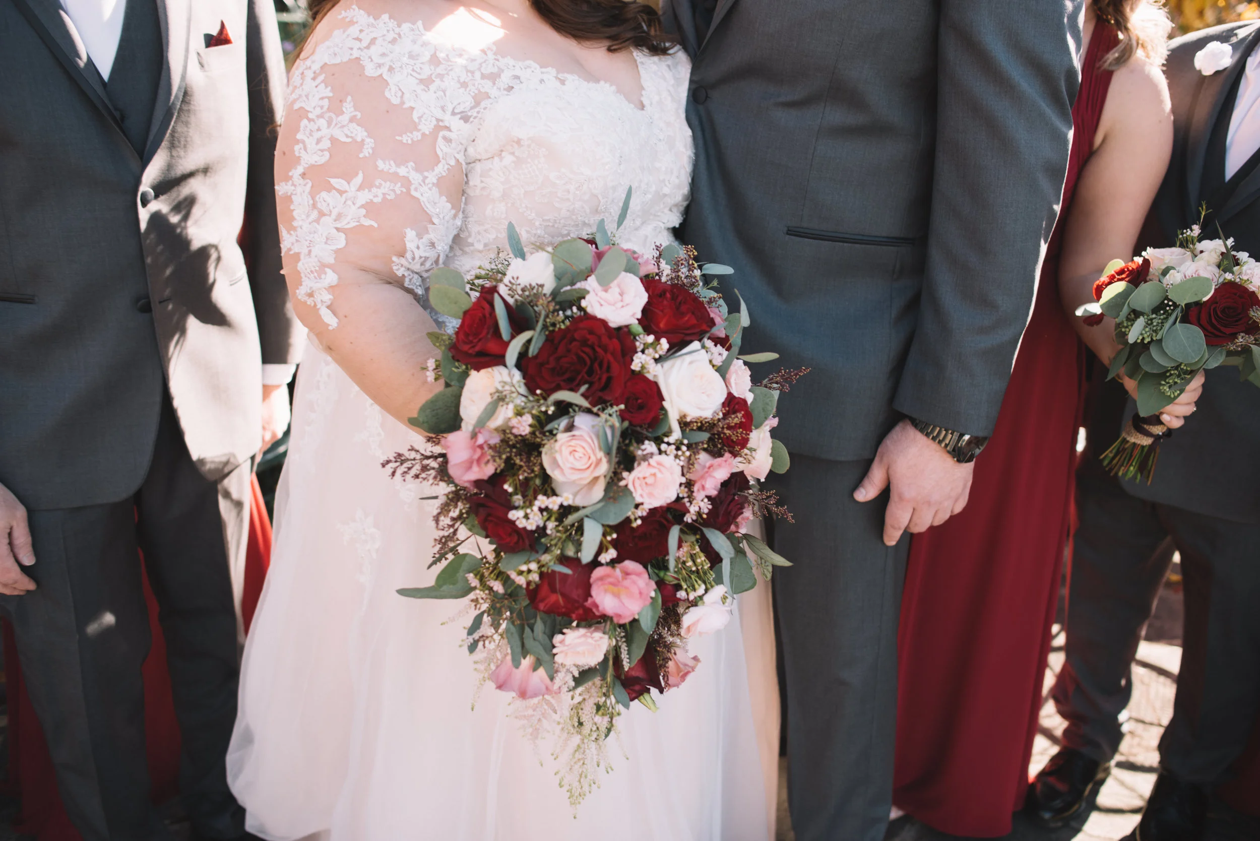 GrandCascadesWedding-M+T_056.jpg
