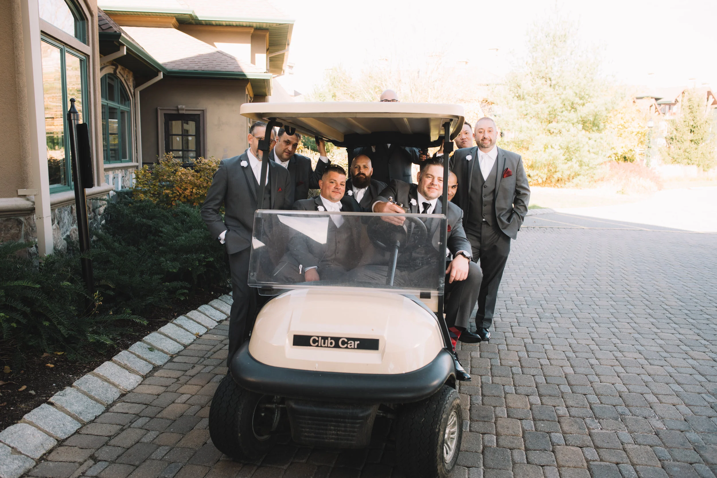 GrandCascadesWedding-M+T_086.jpg