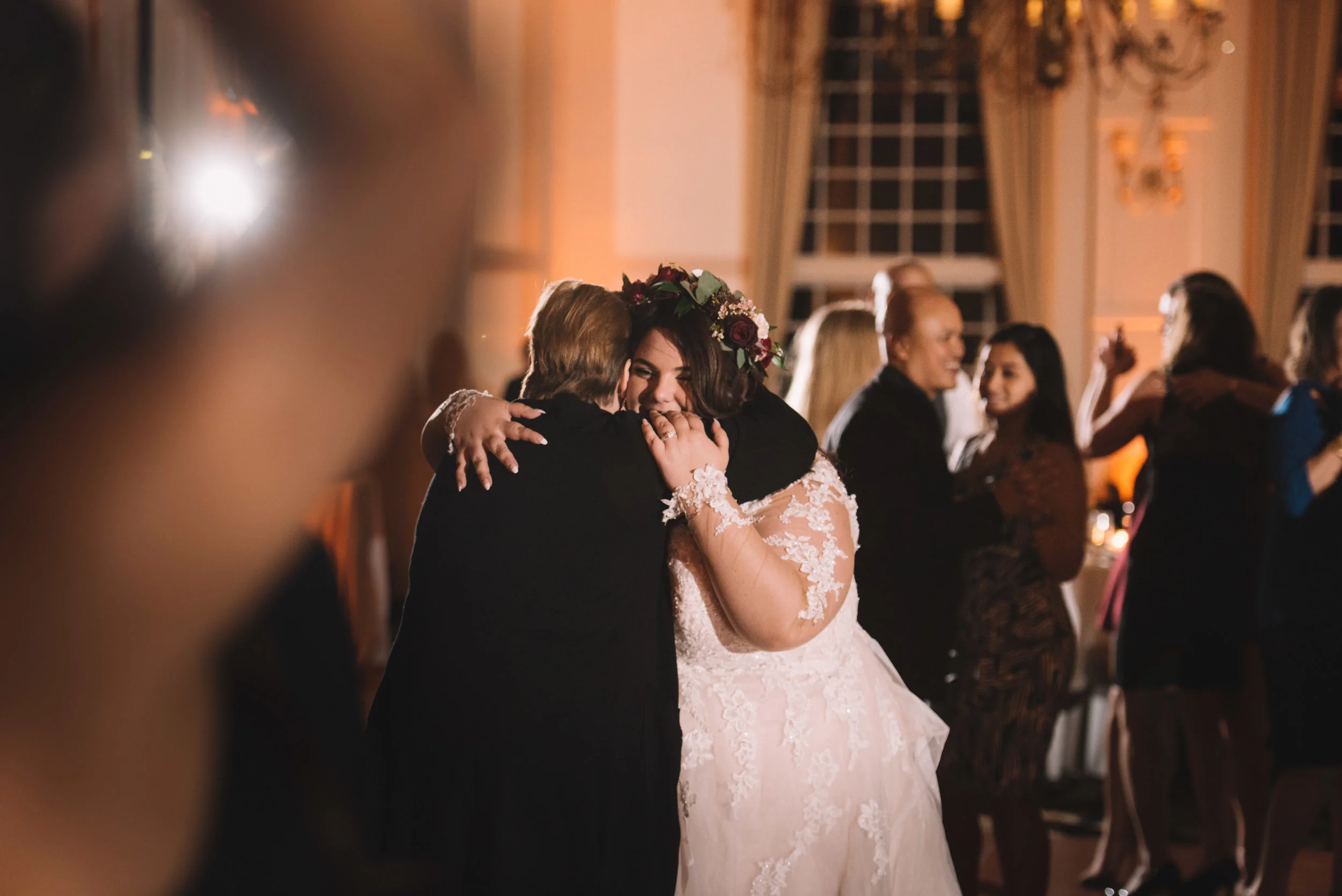 GrandCascadesWedding-M+T_154.jpg