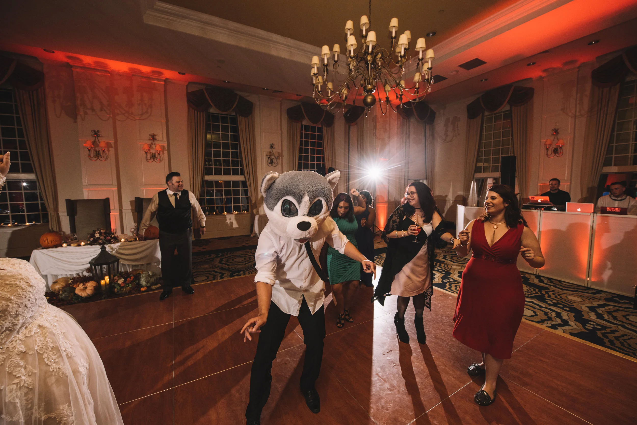 GrandCascadesWedding-M+T_158.jpg