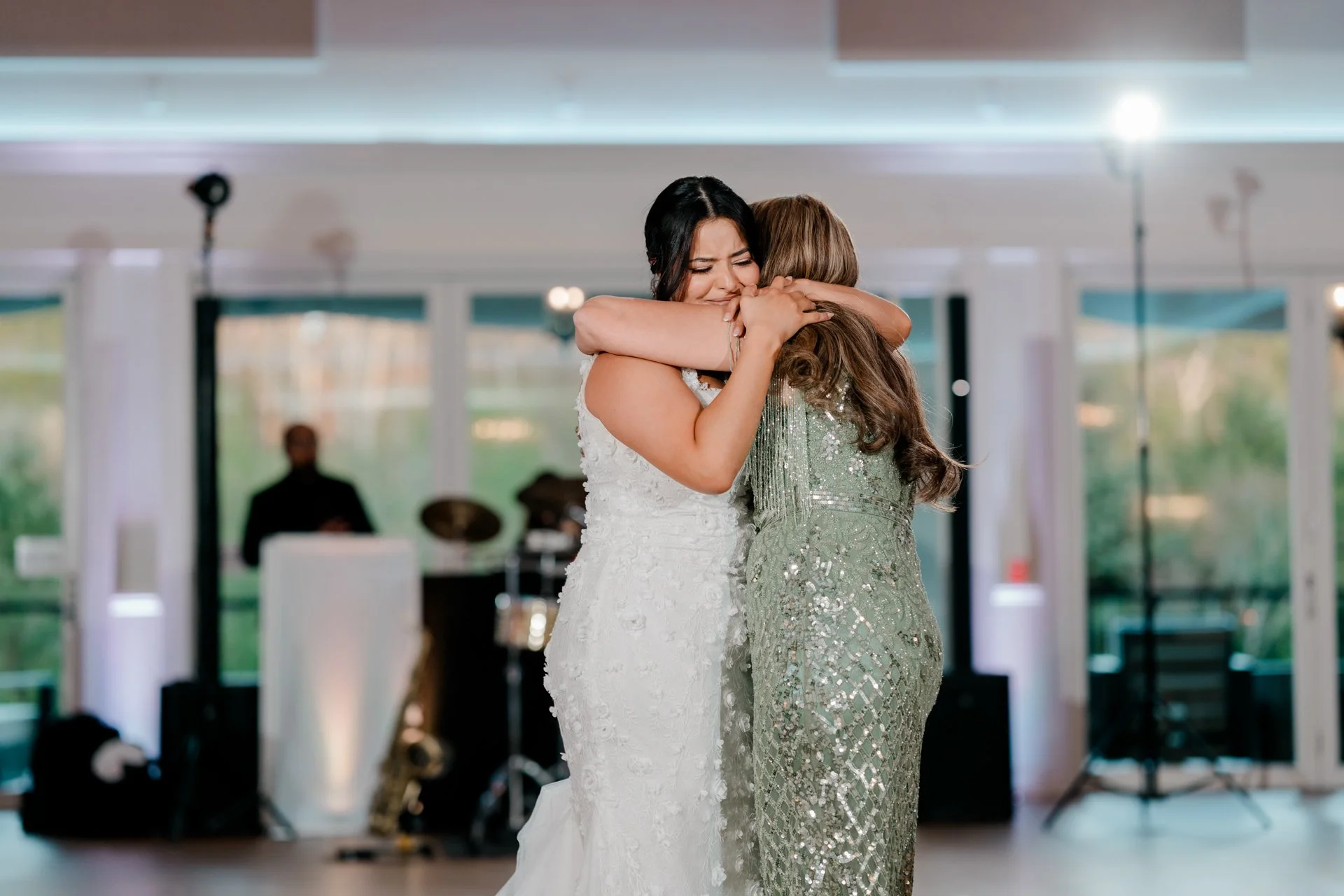 sj_HL_bearbrookwedding-135.jpg