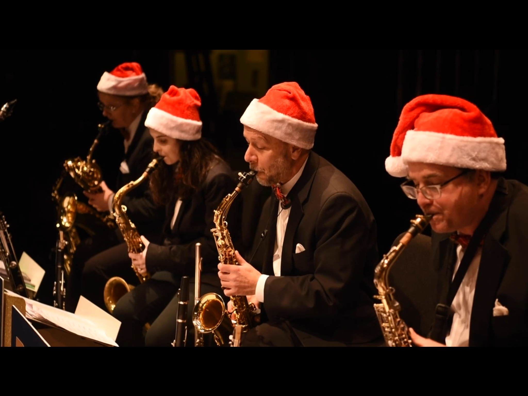 saxes santa.PNG