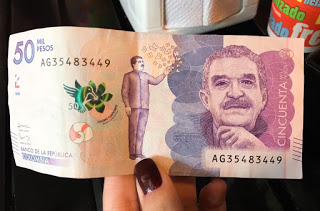 Nota de 50 mil pesos com a imagem de García Márquez