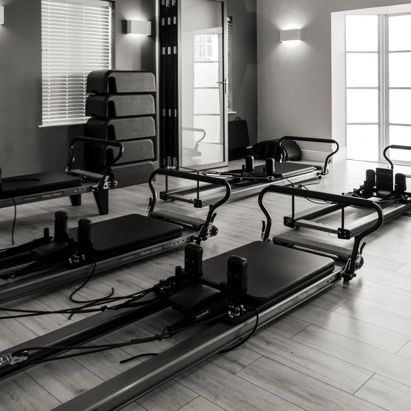 Thursday 09.00 to 10.00 Intermediate Reformer Pilates — MANOR CLINIC STUDIOS