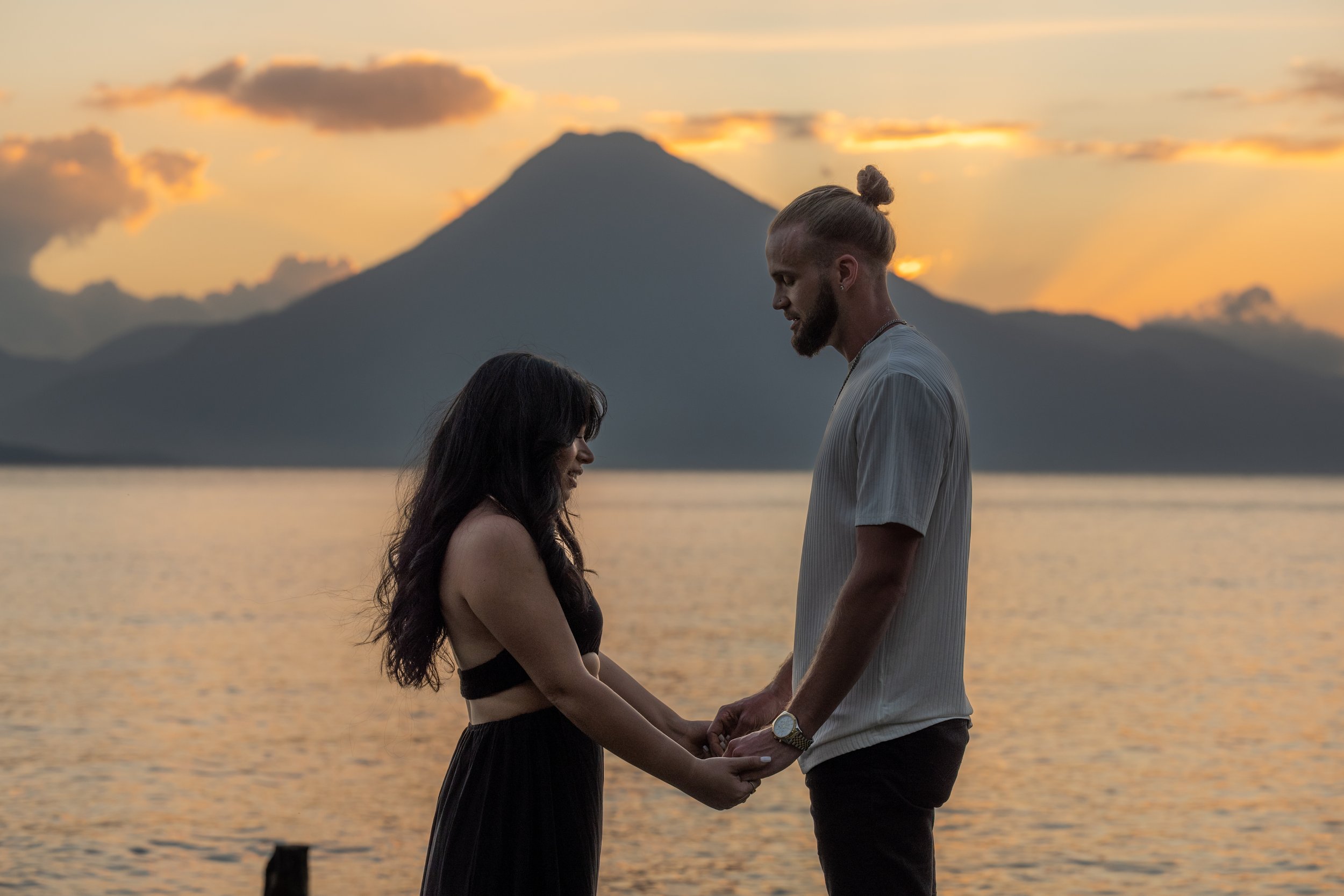 Benjamin & Yolanda Engagemnet Lake Atitaln & Antigua Guatemala -Arturo Rivera Photography Antigua Guatemala Photographer_-32.jpg