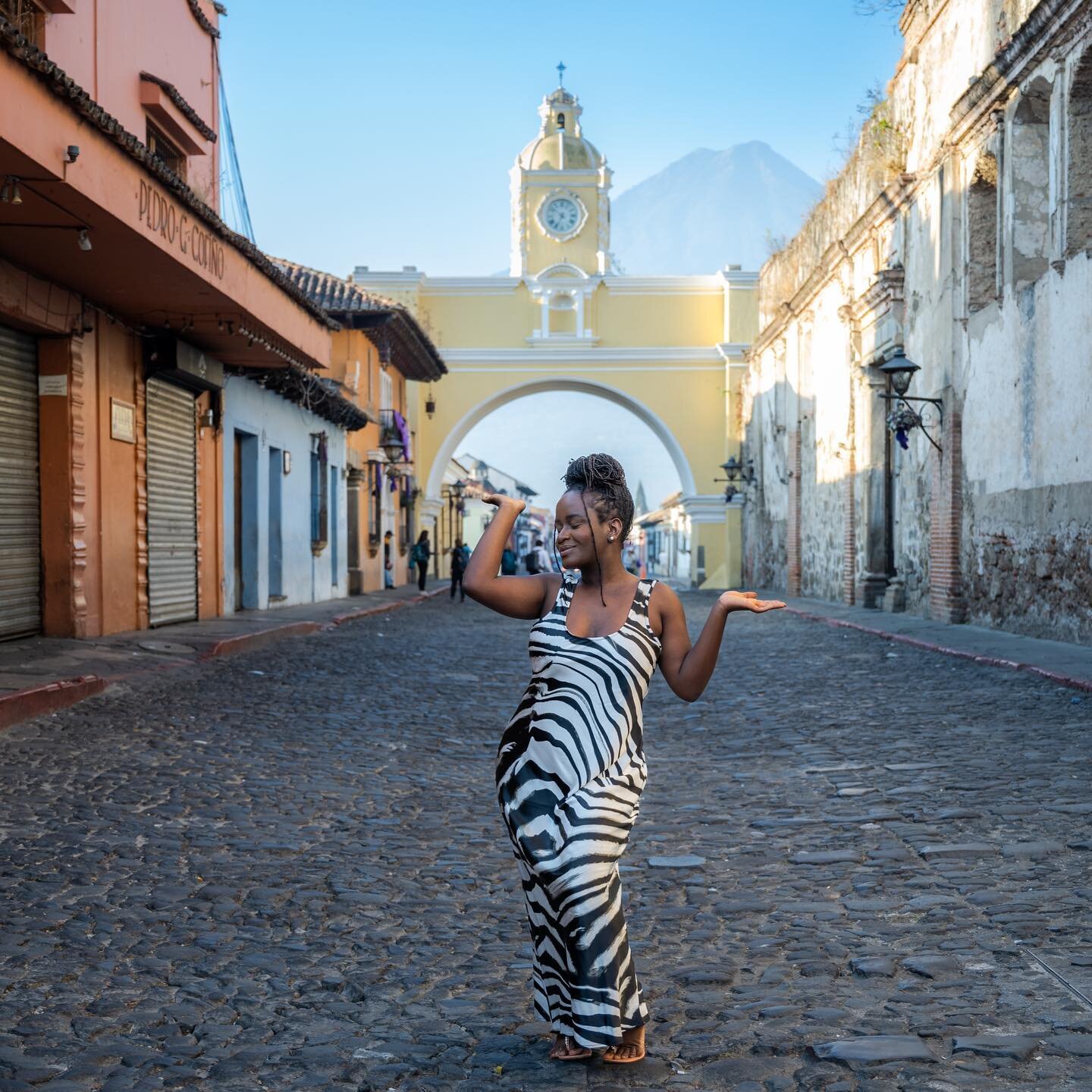 Another amazing lifestyle/travel photoshoot in Antigua Guatemala! 

It always pays off to do photoshoots as early in the morning as possible to capture the essence of this beautiful city through my lens. Stay tuned for more photos and stories from th