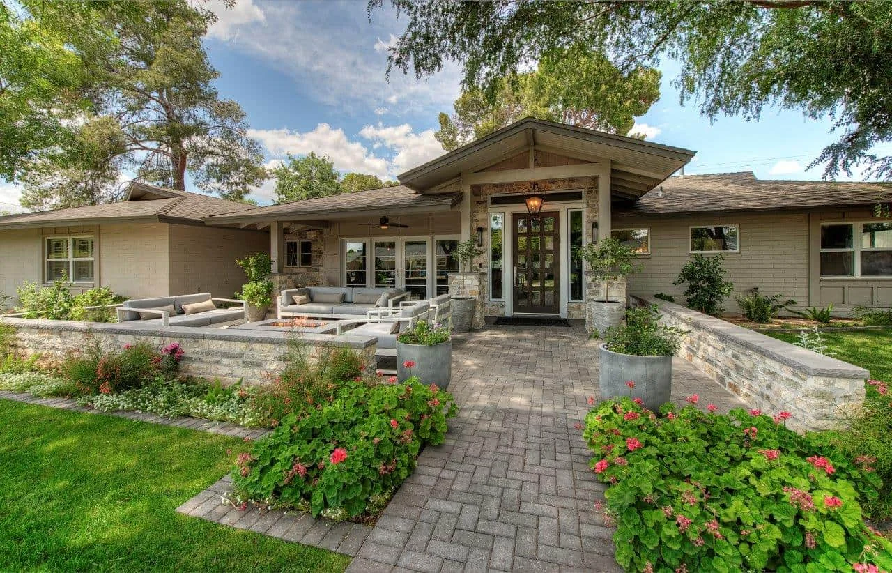Lipson Residence
