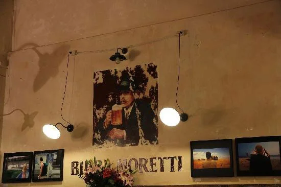 ItalyRome-BabetteRestaurant-WallLights.jpg