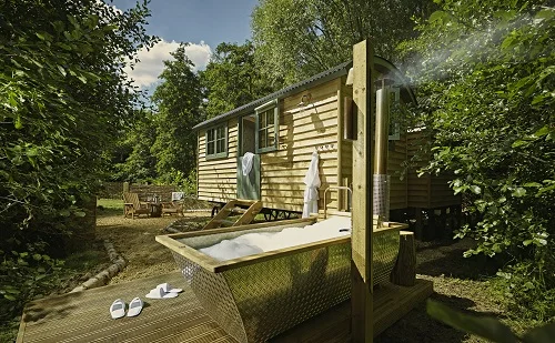 Resized_-_Hideaway_Huts.jpg