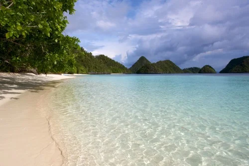TB.Raja.Ampat.Pulau.Wayag1.jpg