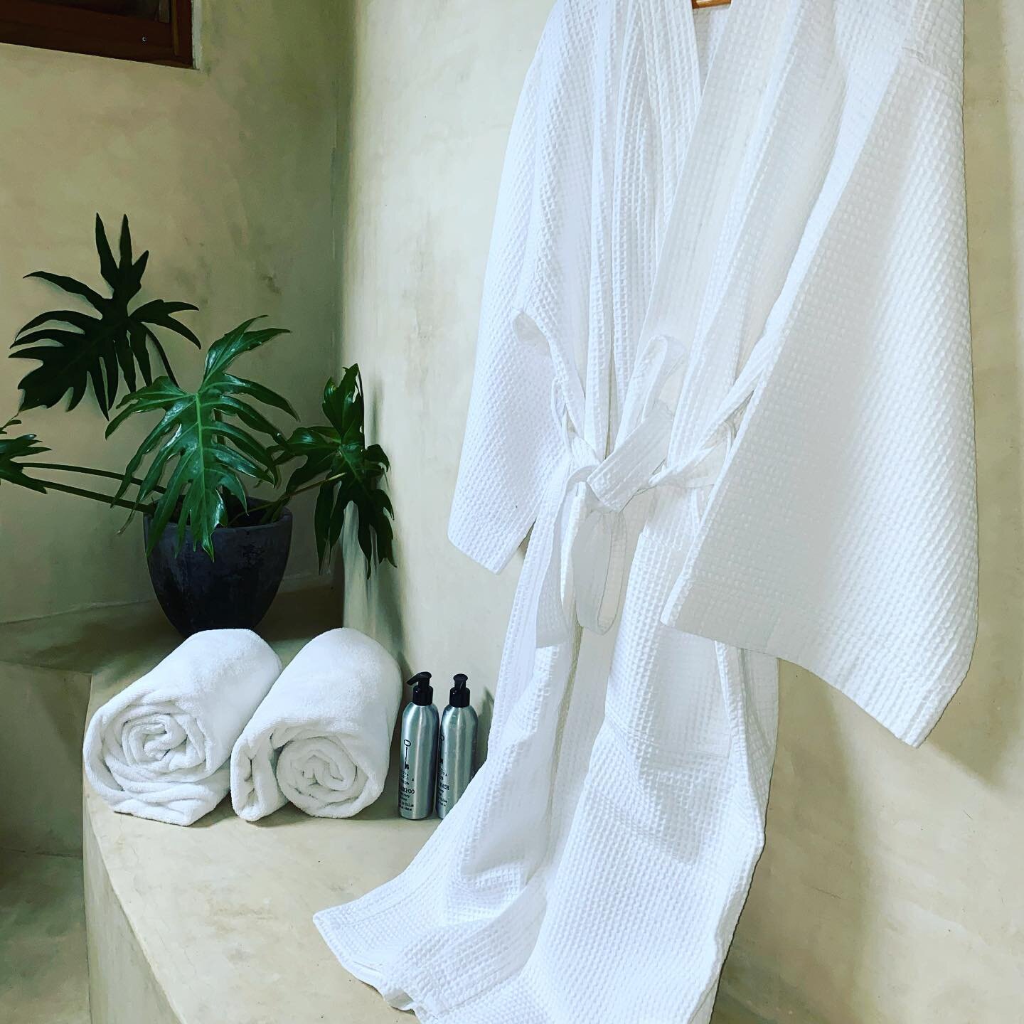 Minimalist luxury. 
.
.
.
#shower #spa #bath #casacarolinatulum #casacarolina #details #relax #tulumbeachfront #beachvilla #tulumbeach