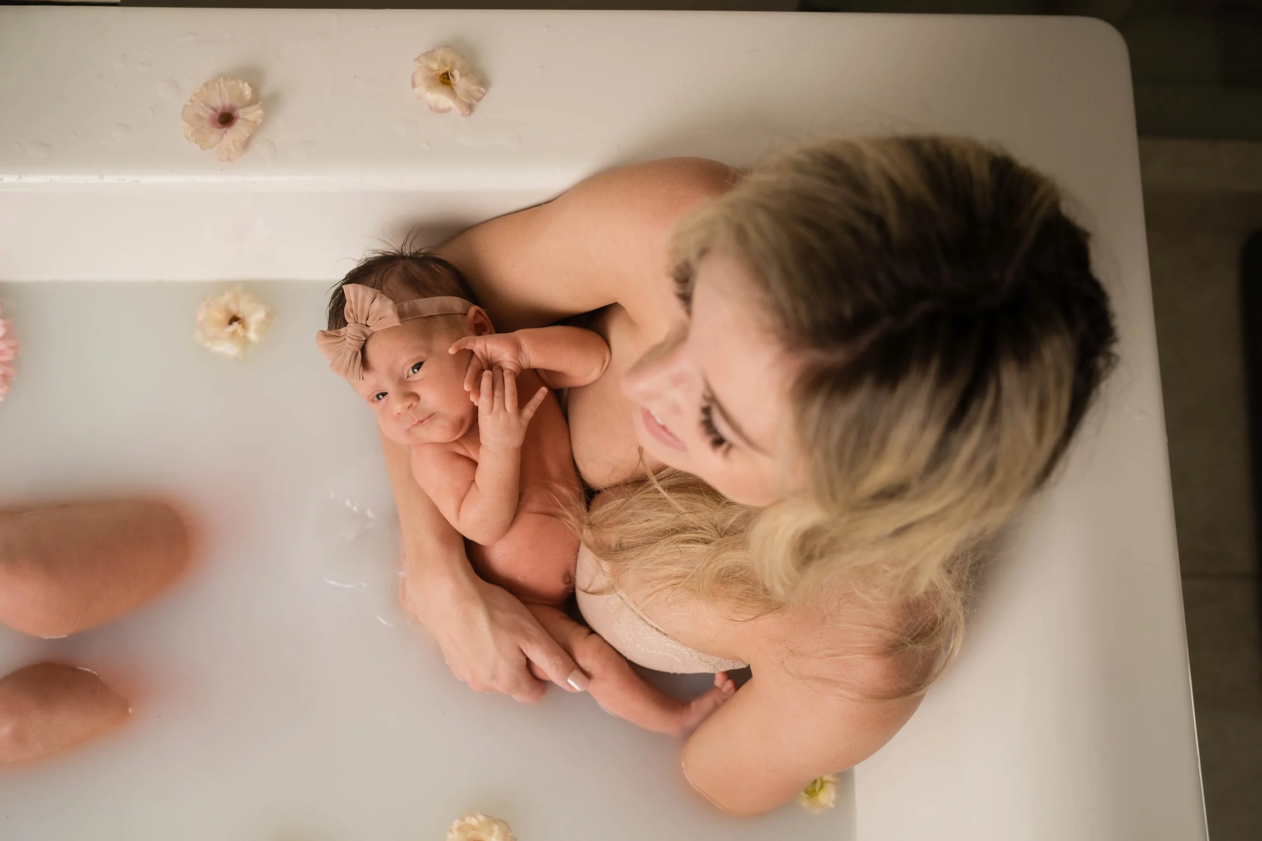 Savannah-milkbath-006.jpg