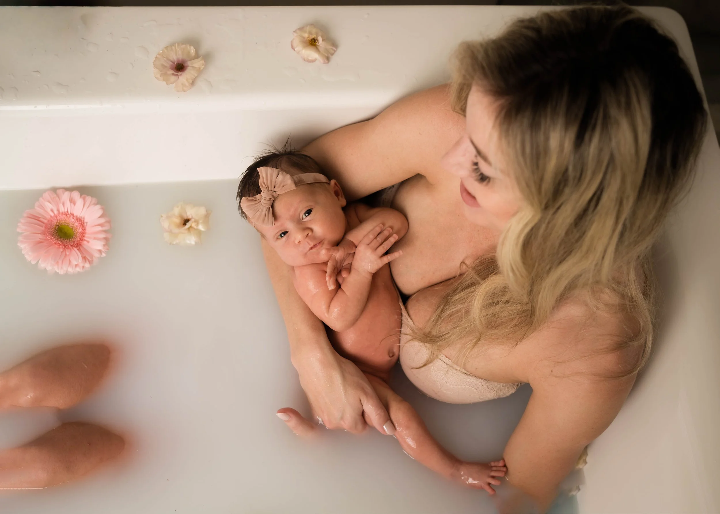 Savannah-milkbath-003.jpg