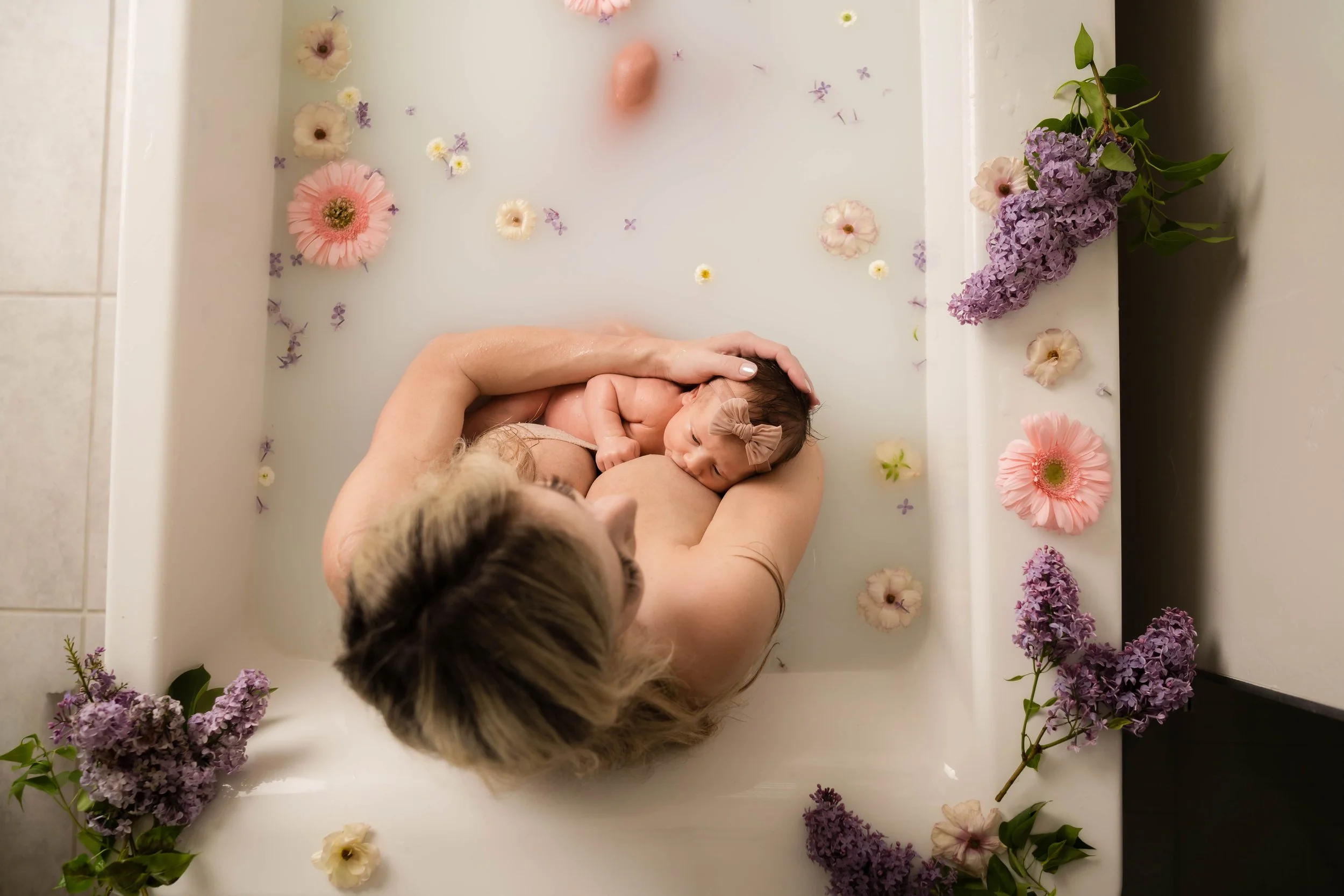 Savannah-milkbath-022.jpg
