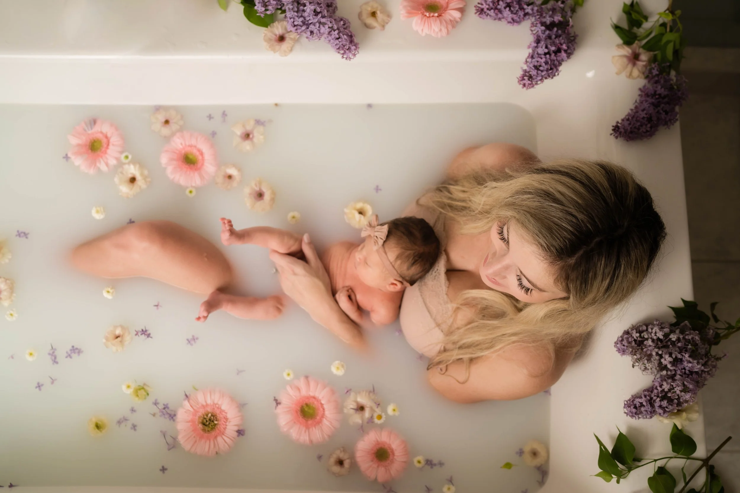 Savannah-milkbath-028.jpg
