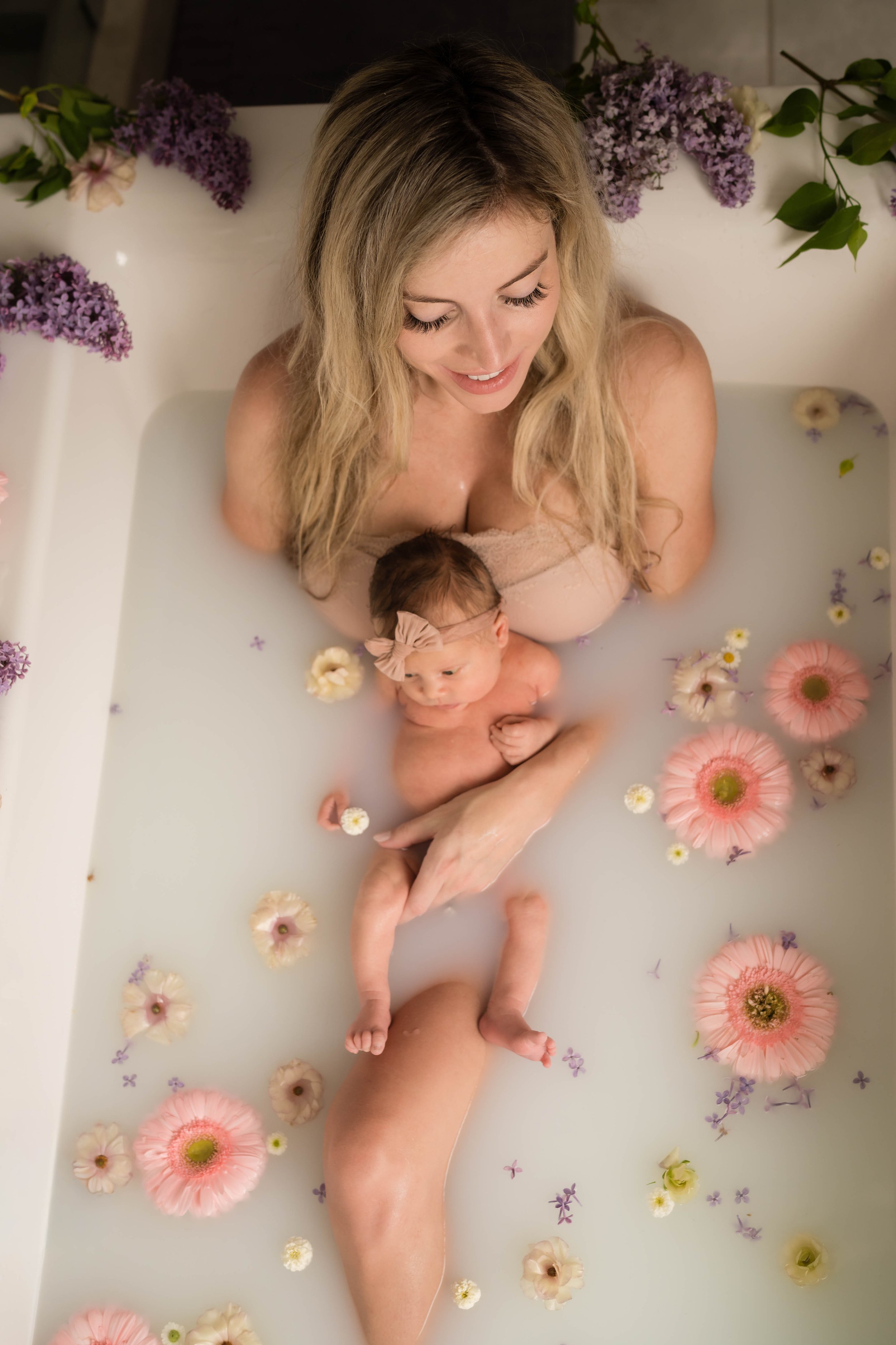Savannah-milkbath-031.jpg