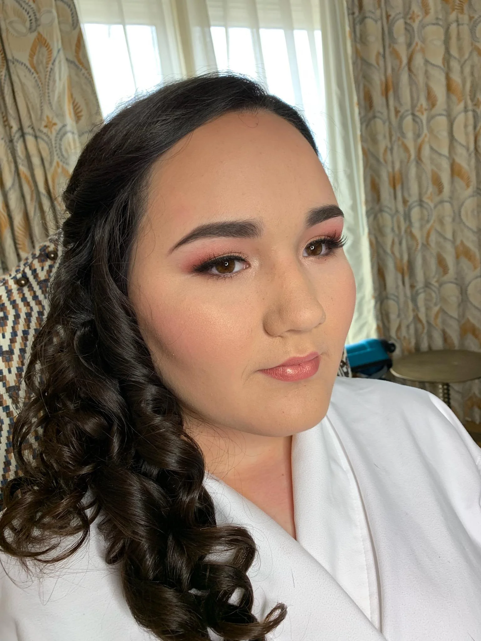 NeutralMakeup.jpg