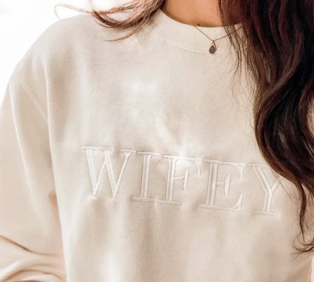 wifey crewneck