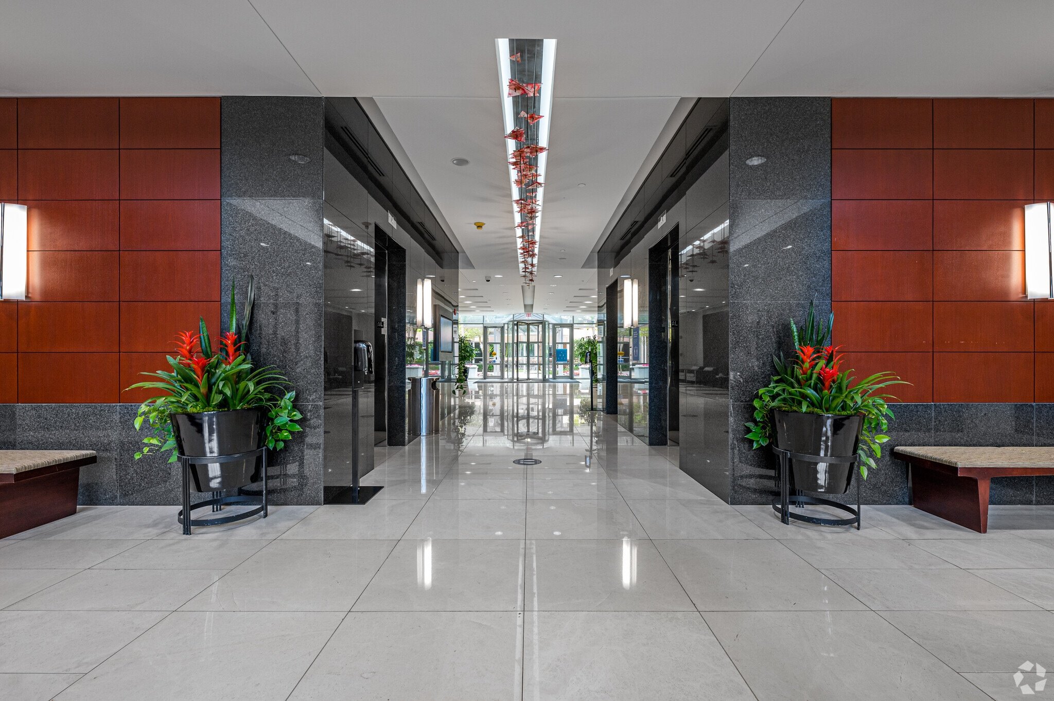 9201-N-Central-Expy-Dallas-TX-Lobby-6-LargeHighDefinition.jpg