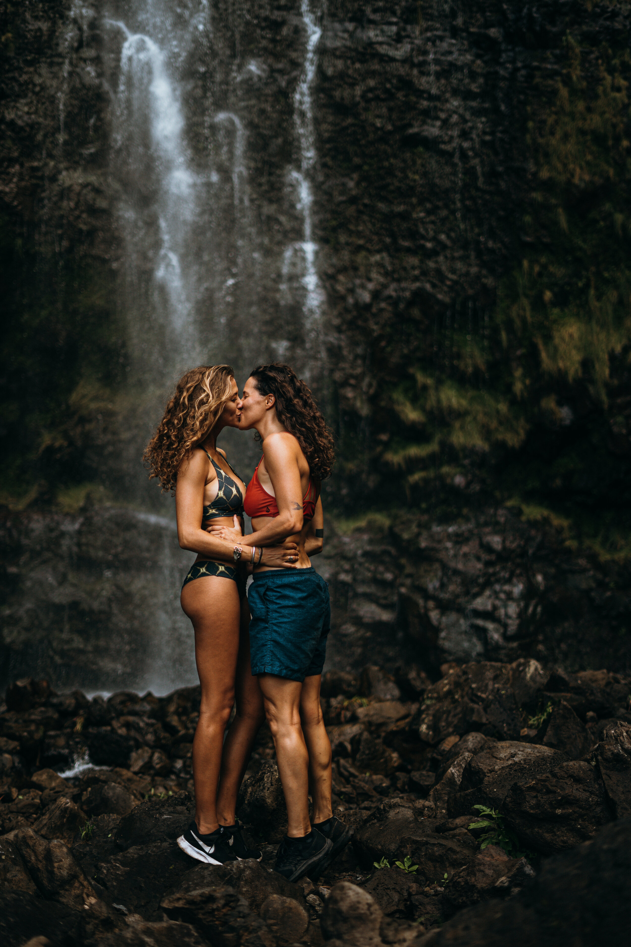 Waterfall Maui Couples Photos 