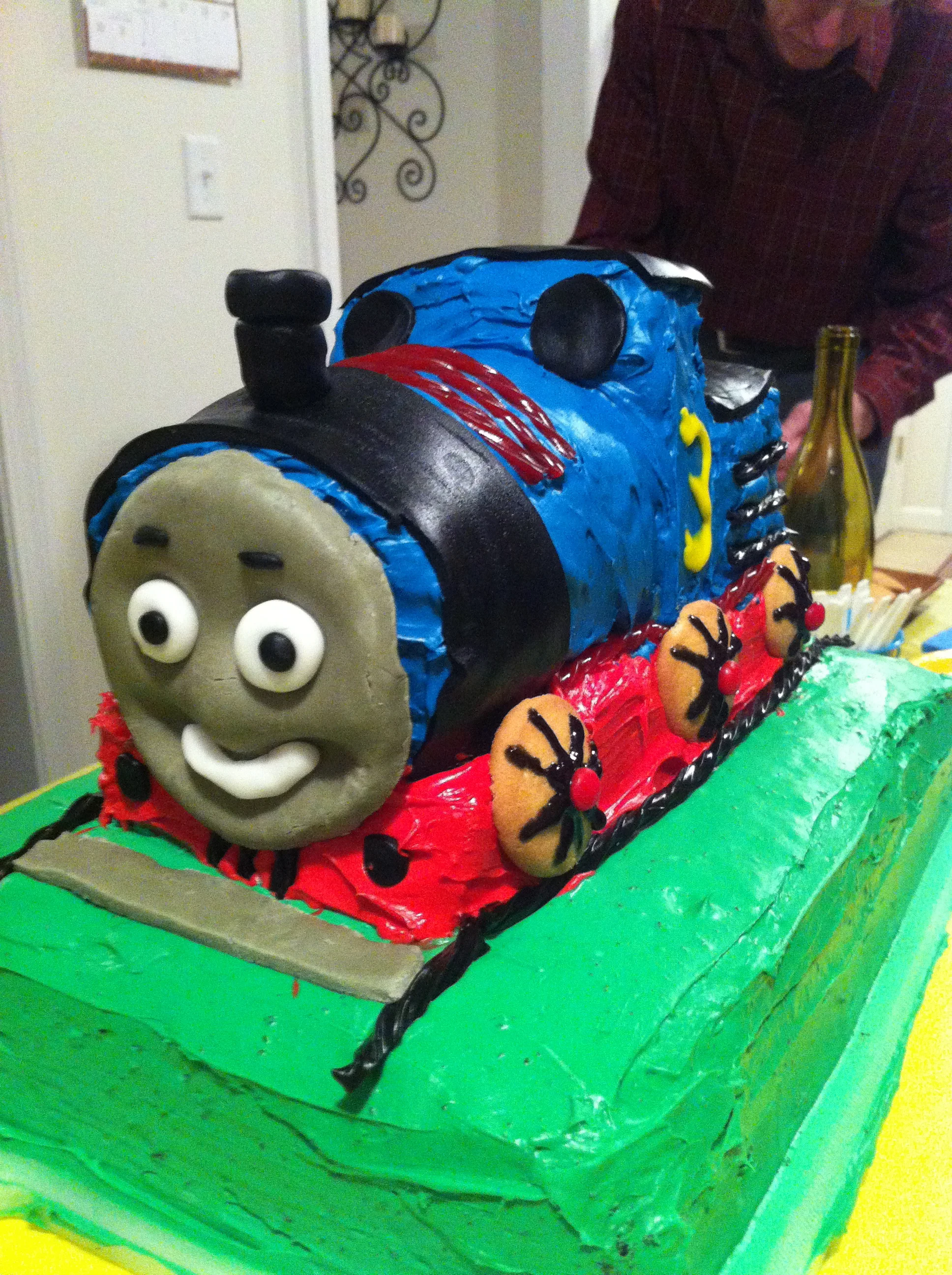Sophia's Thomas Cake. Made by her father. (Yep He's awesome!)