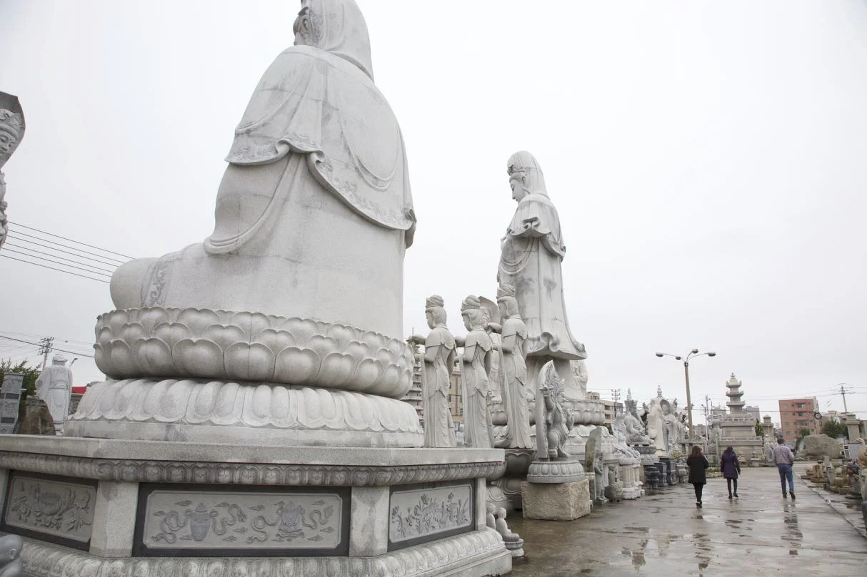 A carving city