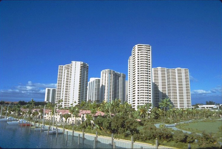 Williams Island | Aventura, FL