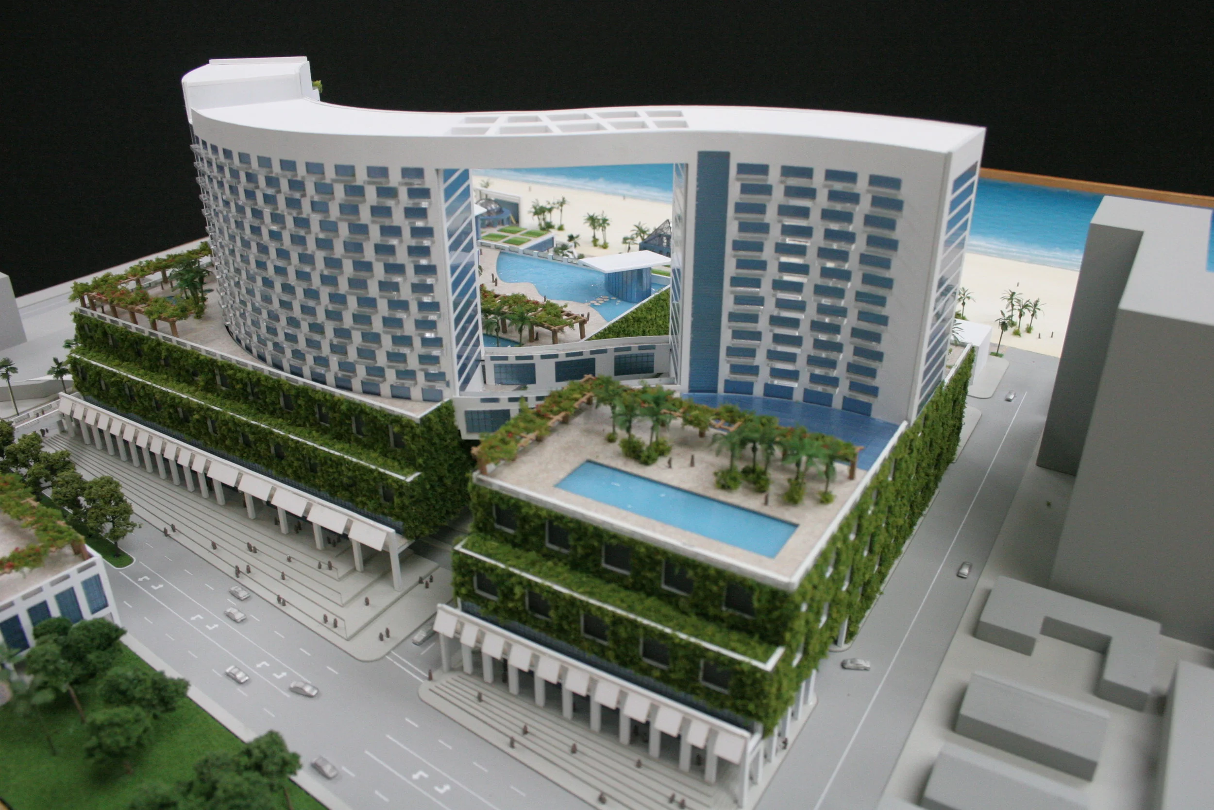 Hotel | Miami Beach, FL | Architect: Arquitectonica