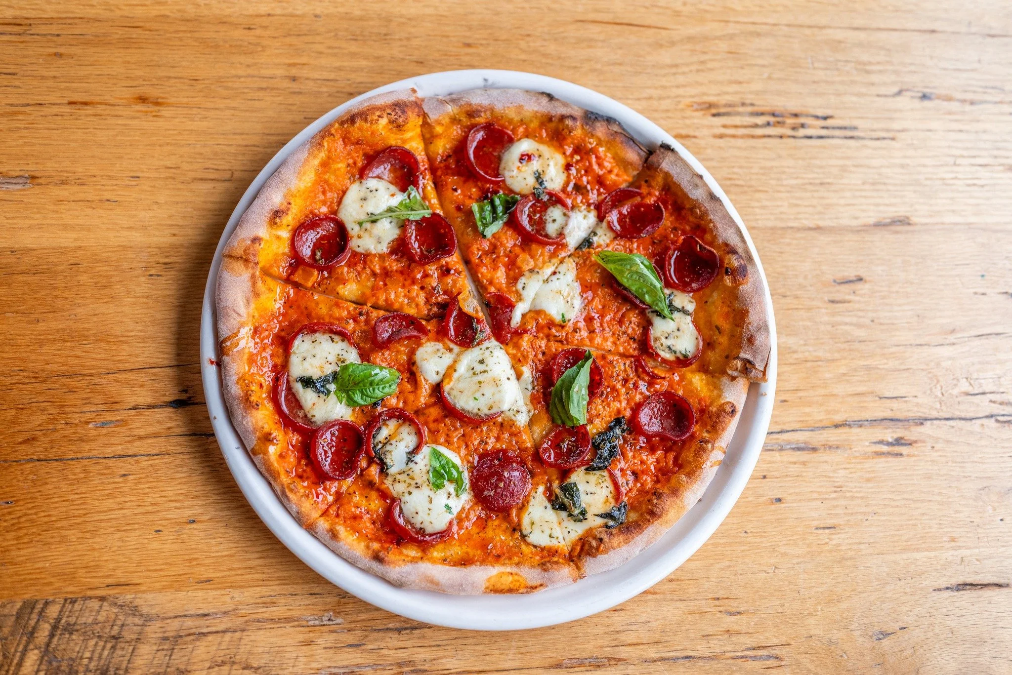 the kind of pizza that disappears in minutes. don&rsquo;t say we didn&rsquo;t warn you 🍕👀

pull up. dig in. stay awhile.

#Matchbox #Matchboxrestaurants #BethesdaBites #VirginiaDining #DMVFoodie