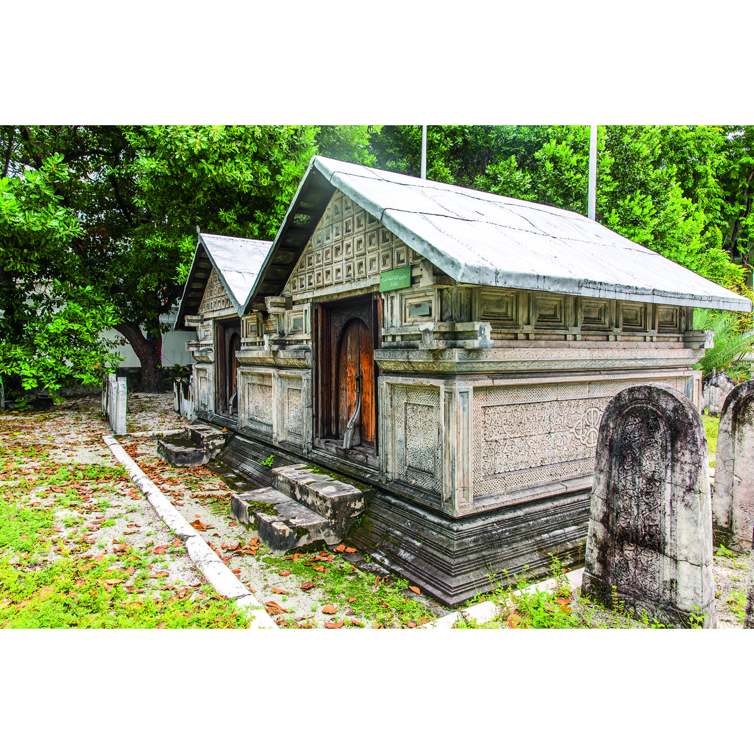Coral Stone Mosques of the Maldives: The Vanishing Legacy Of The
